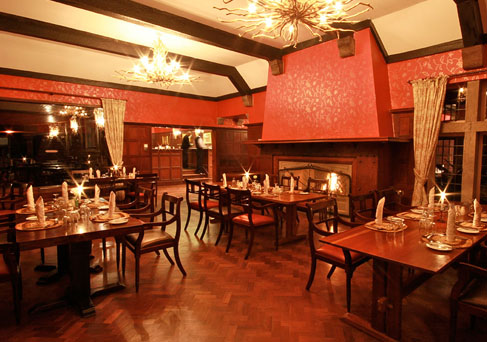 Aberdare Country Club dinner room
